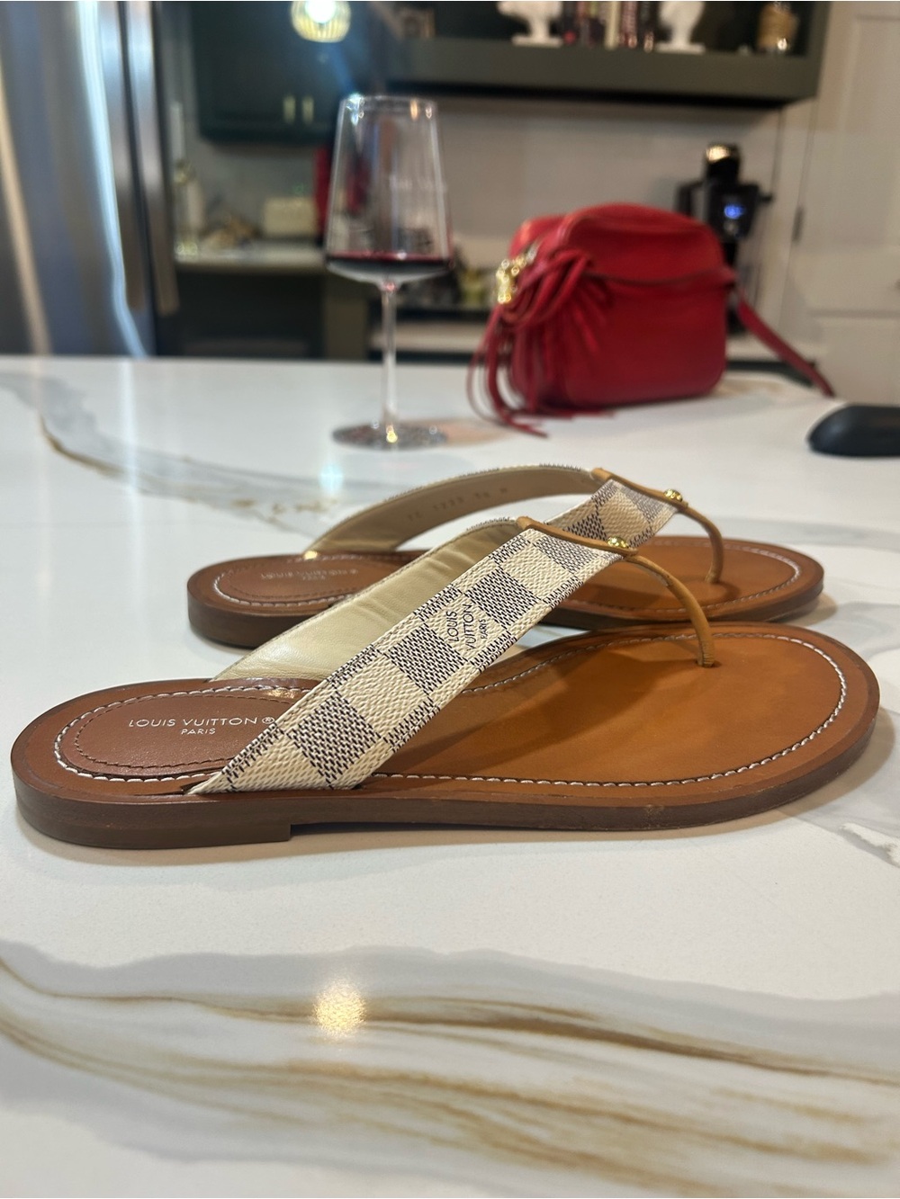 AUTHENTIC Louis Vuitton Damier Azur Sunny Flat Thong Sandals 38 US 8  🥰 👍 - Picture 4 of 16